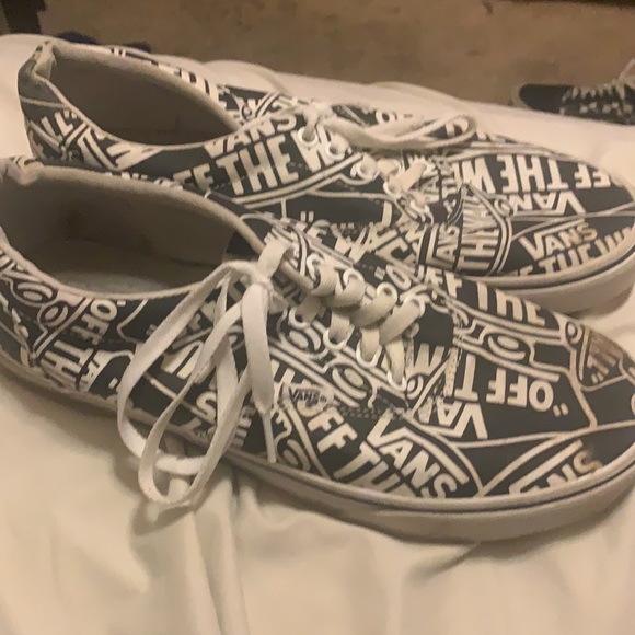 Vans Shoe - Picture 2 of 6